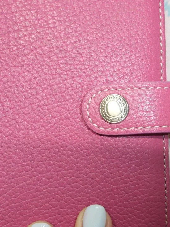 Coach Pink Leather Planner - Pocket Size *RARE* - Picture 2 of 8